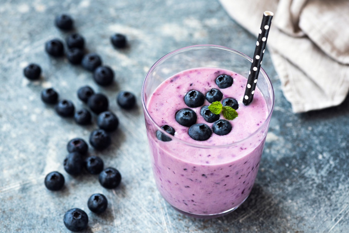 Tropic blueberry smoothie drink