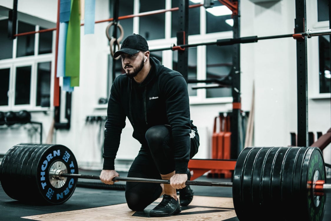 The most common mistakes when making a deadlift
