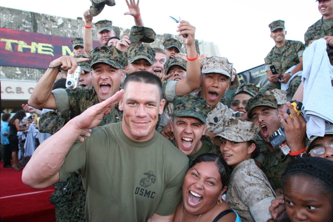 John Cena počas nahrávania filmu Vojak