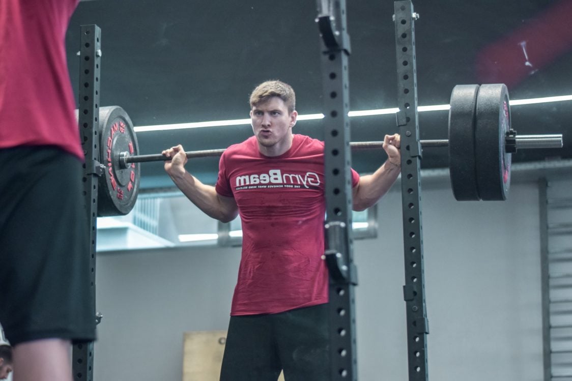 Koľko opakovaní cviku je najlepšie cvičiť pre naberanie svalov? 