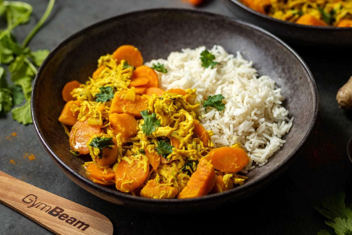 Fitness recept: aromatični indijski curry s nasjeckanom piletinom
