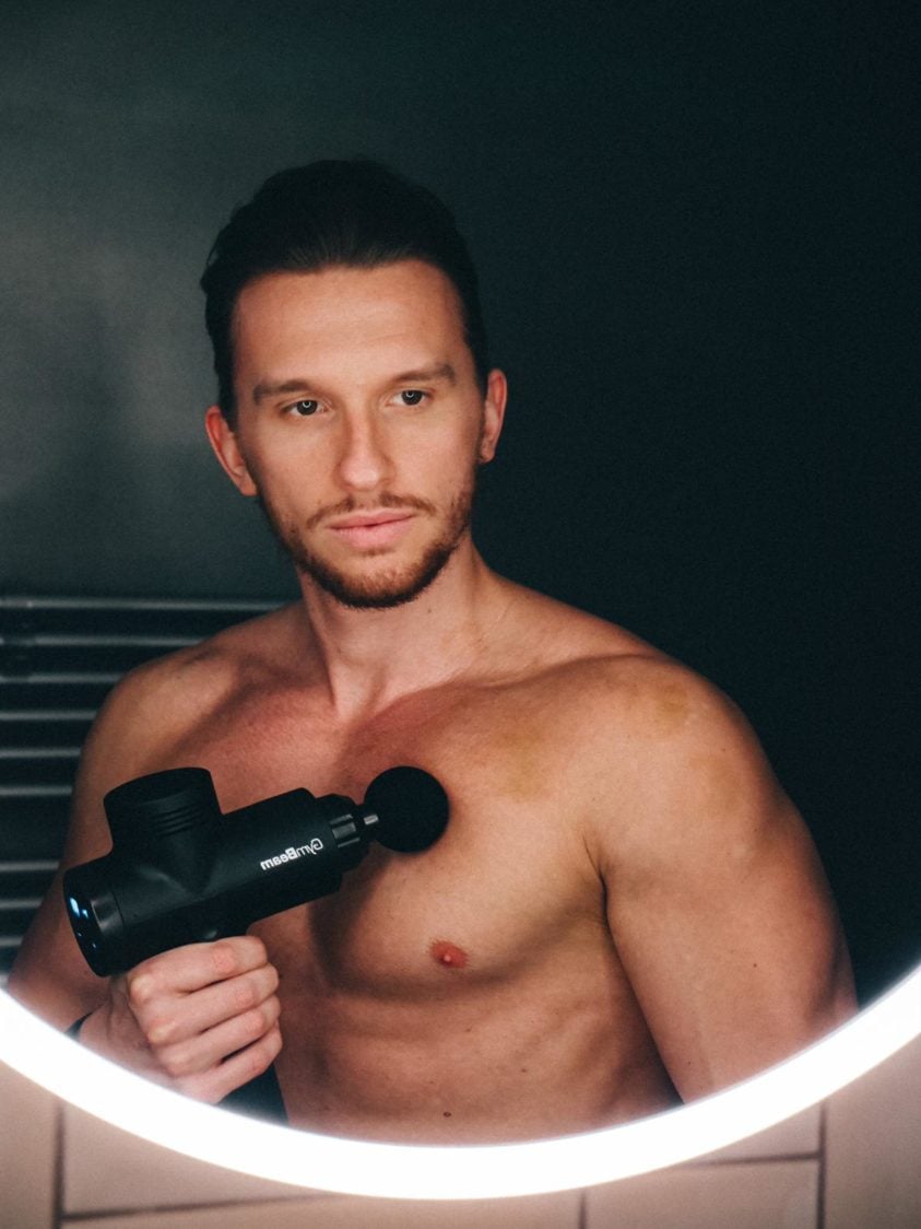 regenerácia s pomocou masážnej pištole