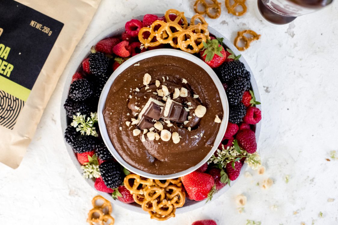Fitness Recipe: Chocolate Hummus with Fresh Fruit and Salty Pretzels