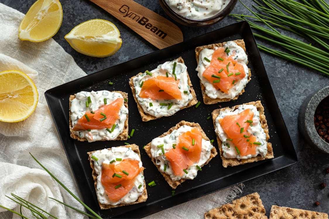 Fitness Recipe: Canapés with Smoked Salmon and Curd Spread