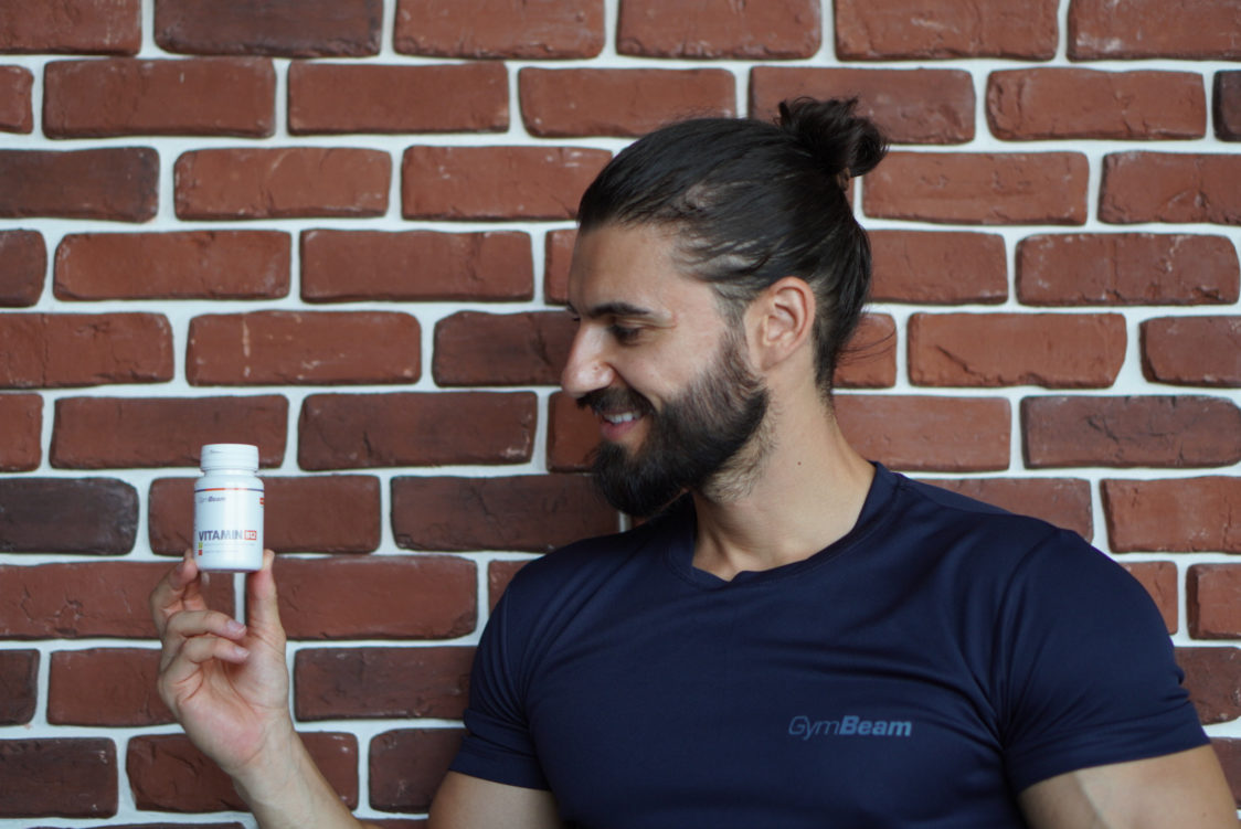 Vitamín B12 (kobalamín)