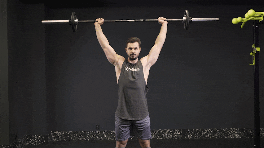 Ako cvičiť tlaky s osou v stoji?