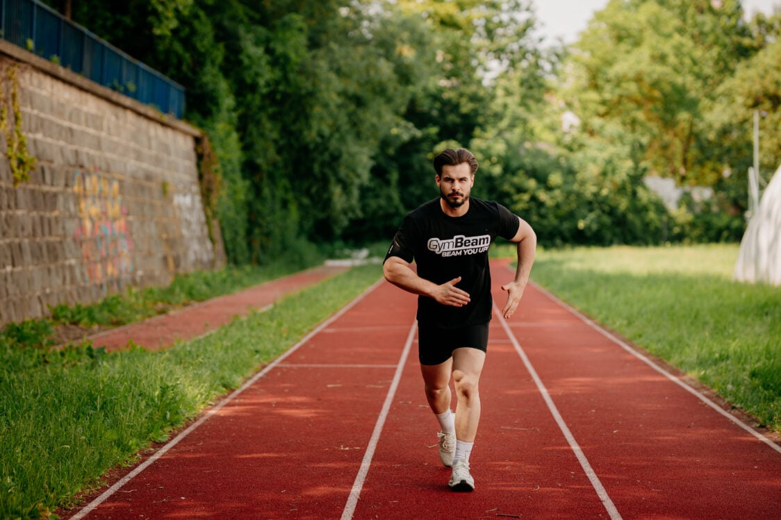 Kardio pri chudnutí stehien