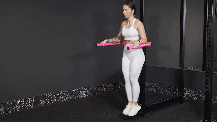 Ako cvičiť L-sit na bradlách?