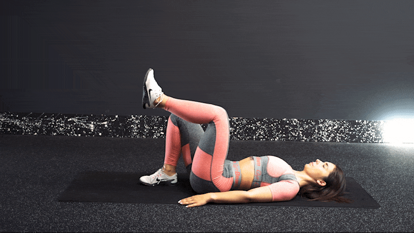 Ako cvičiť glute bridge na jednej nohe?