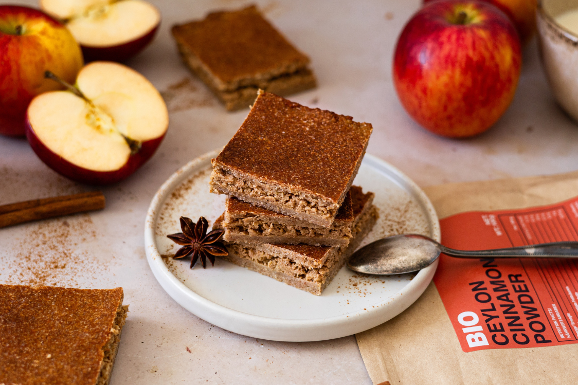 Moist apple slice with protein 