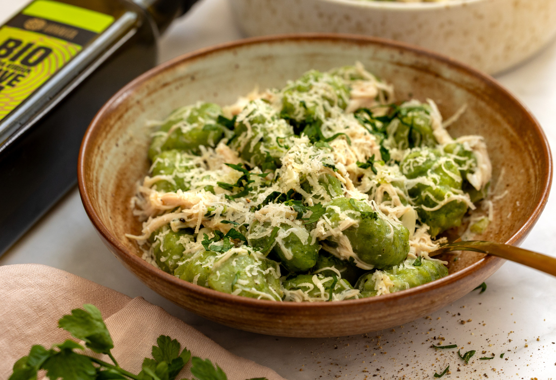 Špenátové noky s kuracím mäsom Špenátové noky s kuracím mäsom