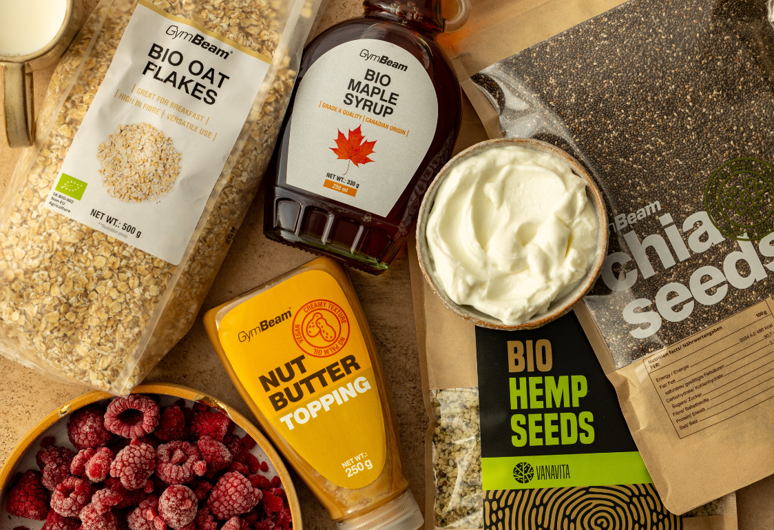 Overnight oats s malinami a arašidovým maslom – ingrediencie