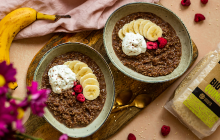 Recept - Chuťovo vyladená proteínová quinoa s čokoládou a banánom