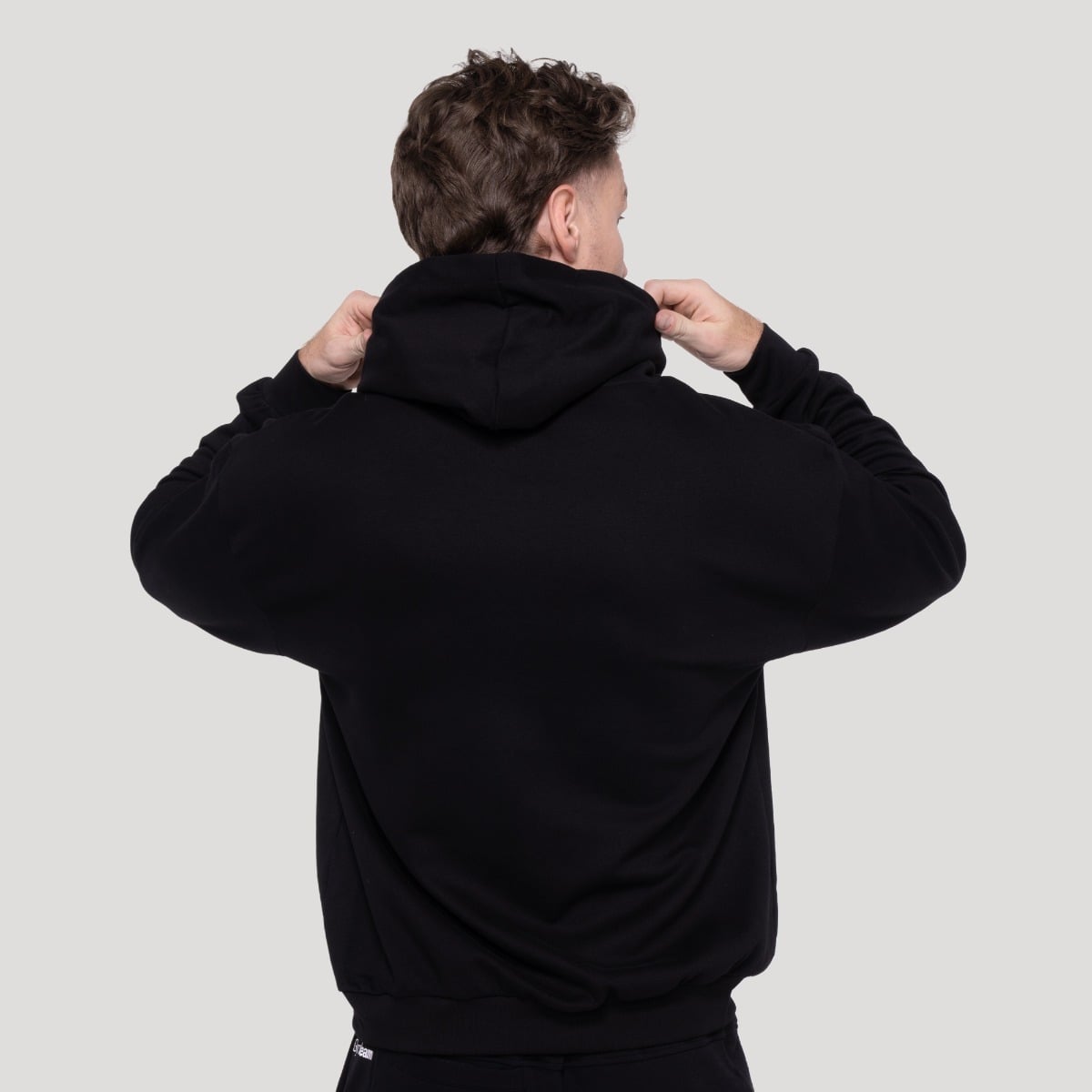 Mikina Thorn Black - GymBeam