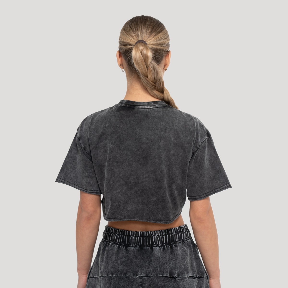 Dámske cropped tričko Abyss Charcoal - GymBeam