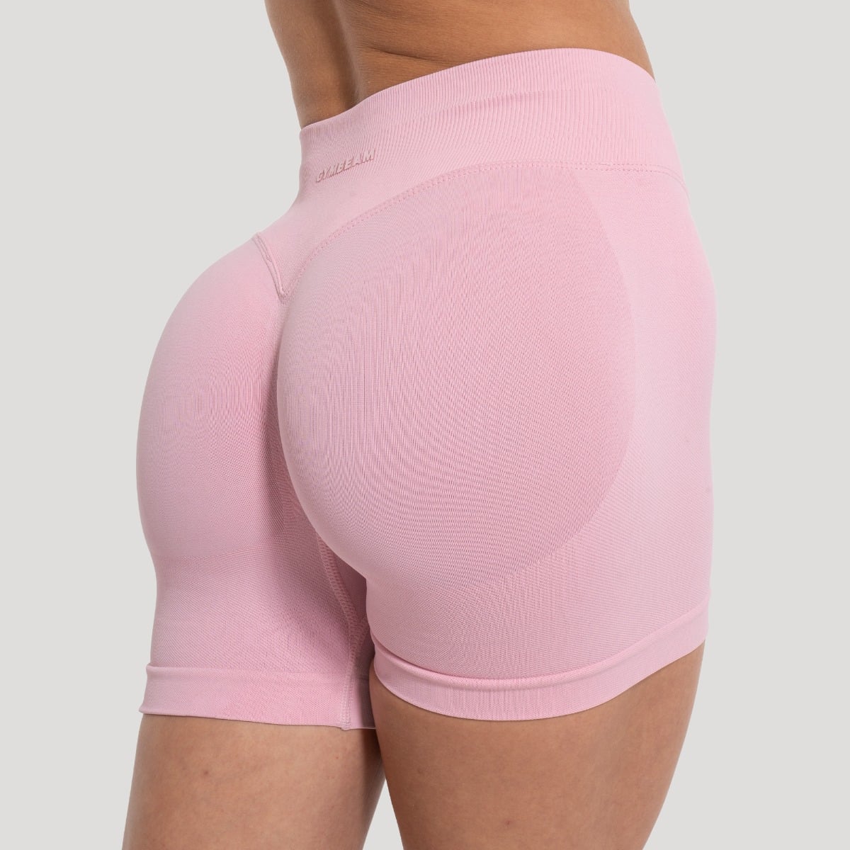 Dámske šortky Luma Baby Pink - GymBeam